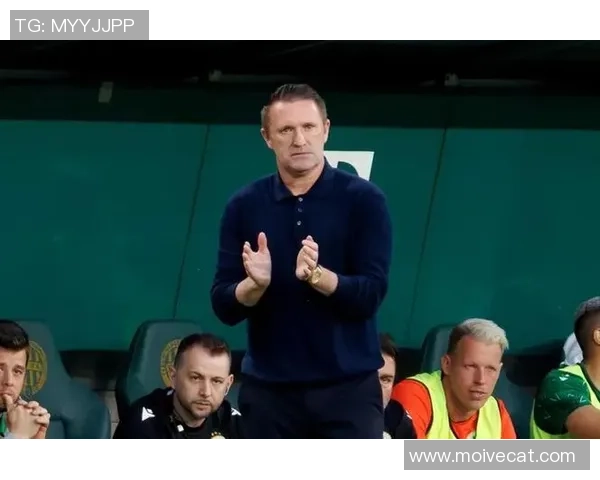 罗比基恩：从爱尔兰足球天才到全球足坛传奇的辉煌旅程